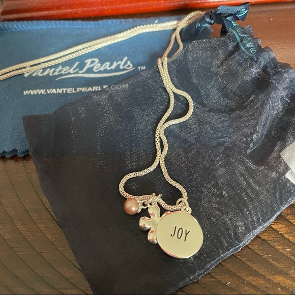 🪄Vantel Pearls - Joy Charm Necklace - Picture 2 of 3